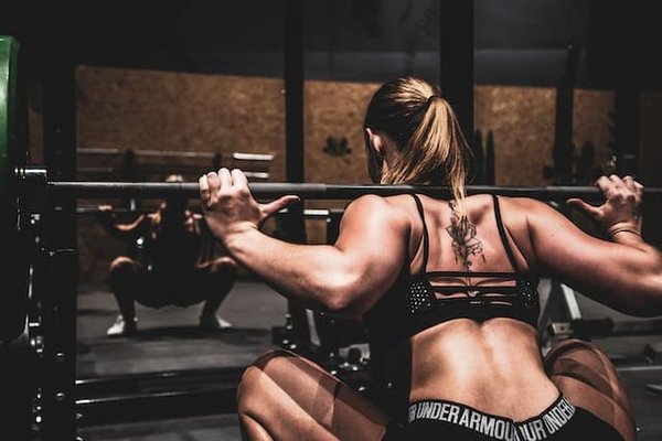 Comment éviter les blessures et les courbatures liées au sport ?