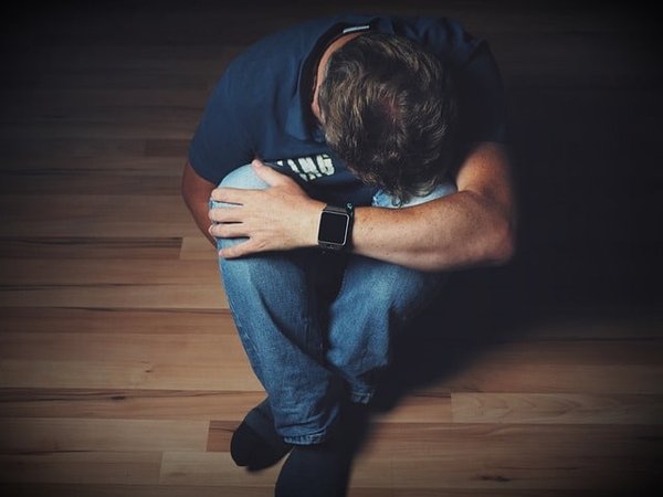 Comprendre la Maladie de la Nash : Symptômes, Causes et Traitements